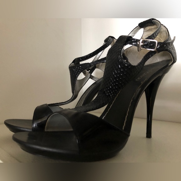 SEXY SNAKESKIN STILETTOS - Picture 4 of 6